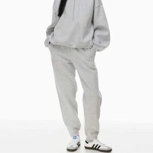 TNA SweatFleece Cozy Fleece Mega Fit